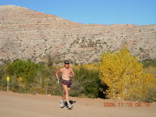 912 6pf. Verde Canyon - Sycamore Canyon Road run - Adam