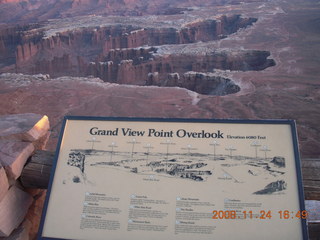 335 6pq. Canyonlands Grandview at sunset + sign