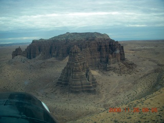 150 6ps. flying with LaVar - aerial - Utah backcountryside - Gilson Butte