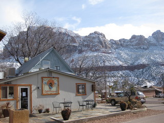 beth's Saturday zion-trip pictures - striking view and clouds going to zion