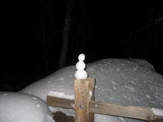 debbie's Zion-trip pictures - small snowman