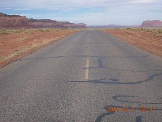 Monument Valley (UT25) run - horses