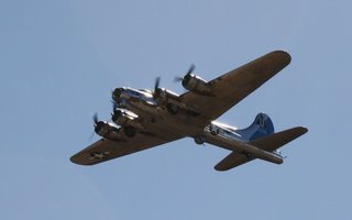 Sean's picture - Lake Havasu (HII) trip - B17 bomber in flight