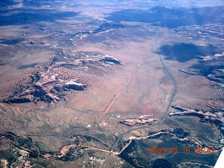 130 6ug. aerial - Canyonlands - Needles