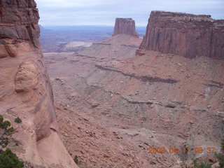 38 6uh. Canyonlands - Lathrop trail hike