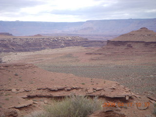 182 6uh. Canyonlands - Lathrop trail hike