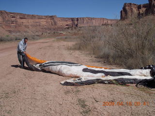 Mineral Canyon (UT75) - powered parachute