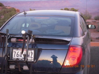 236 6uk. Canyonlands National Park - car with annoyed and annoying barking dog
