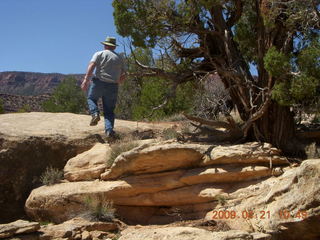 112 6um. Fry Canyon (UT74) - slot canyon area - Charles Lawrence