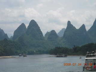 327 6xq. China eclipse - Li River  boat tour