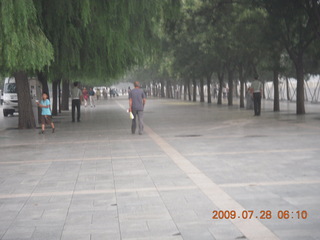 18 6xu. China eclipse - Beijing morning run