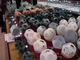 China eclipse - Beijing tour - jade factory - jade balls