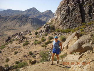 1067 6zq. Bell Pass, Tom's Thumb hike - Adam