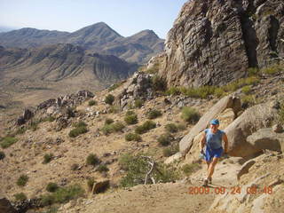 1068 6zq. Bell Pass, Tom's Thumb hike - Adam