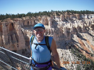 1085 702. Bryce Canyon amphitheater hike - Adam