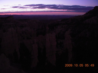 Bryce Canyon - rim from Fairyland to Sunrise - early dawn