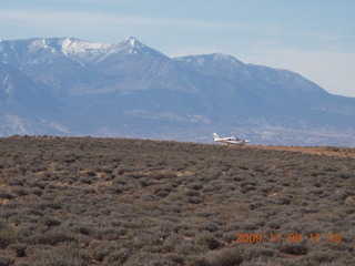 67 719. Angel Point run - N4372J in the distance