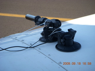 Fat Gecko and Sony 580 video camera on wing