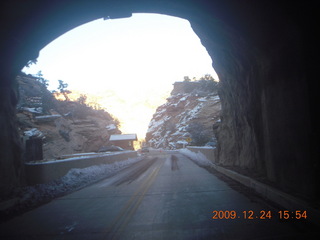 141 72q. Zion National Park - tunnel