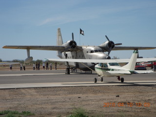 Gila Bend (E63) fly in - young guy climbing 'plastic pigs's nose' rocks