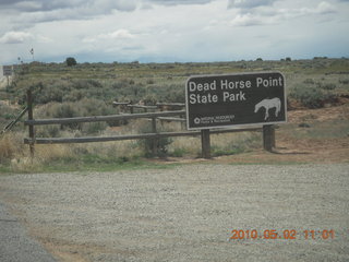 91 772. road to Dead Horse Point - sign