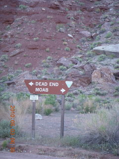 36 773. Mineral Canyon airstrip run - road sign