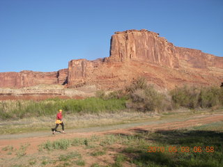 60 773. Mineral Canyon airstrip run - Adam running