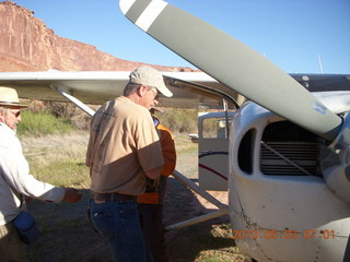 64 773. Mineral Canyon airstrip run - Larry Newby and RedTail airplane