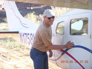 65 773. Mineral Canyon airstrip run - Larry Newby and RedTail airplane