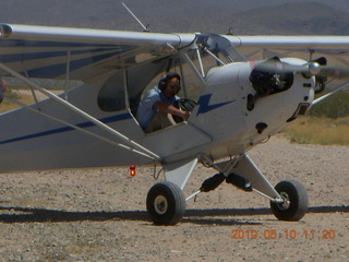 Alamo Lake airstrip - airplane