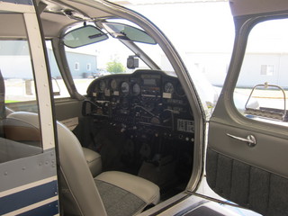 9 7b3. N8377W interior and instruments