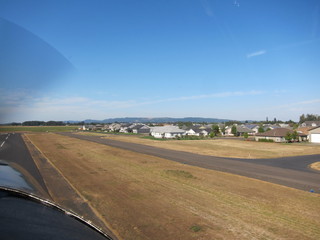 52 7b3. N8377W takeoff Independence (7S5)