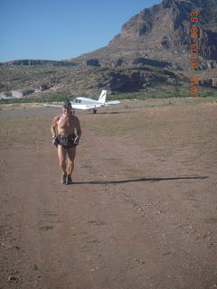 1320 7c3. Superior Airport run - Adam running ba.ck from N8377W