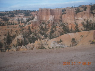 Bryce Canyon - Fairyland Trail - cut tree