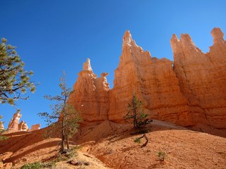 88 7cj. Sean's Bryce Canyon photos - Queen's Garden