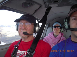 208 7dl. Adam and Elizabeth flying in N8377W