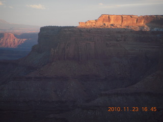 Moab trip - sunset at Canyonlands visitor center