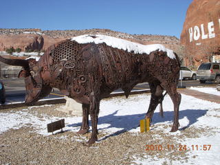 Moab trip - Hole N'' The Rock metal sculpture