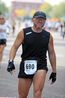 Fiesta Bowl race - Zazoosh - Adam running