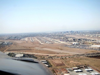 Sky Harbor fly-in - aerial - landing at PHX