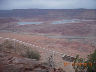 dirt road drive to Anticline Overlook