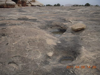 Canyonlands Needles Pothole Point hike