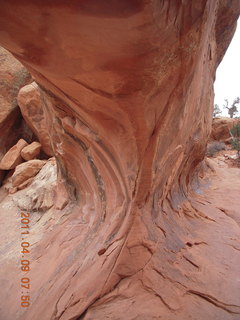 Arches Devil's Garden hike - scene seen from inside Double-O arch