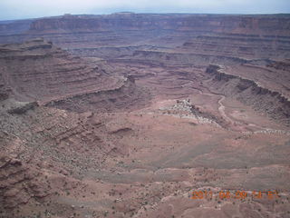 240 7j9. Dead Horse Point - Rim View