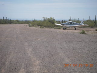 524 7jp. Vulture Mine airstrip run - N8377W on runway