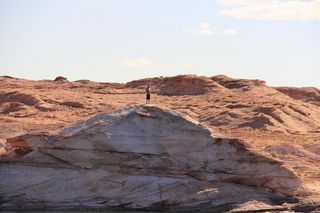Ruhil pictures - boat tour of Lake Powell - diver