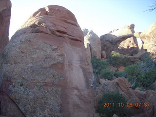 25 7q9. Arches National Park - Devil's Garden hike