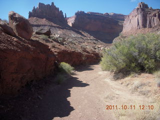 153 7qb. Canyonlands National Park - Lathrop trail hike