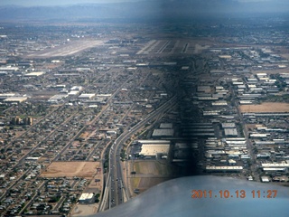 79 7qd. aerial - Phoenix Sky Harbor (PHL) final approach