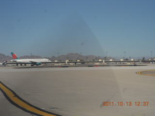 airplane waiting for takeoff at Sky Harbor (PHX)